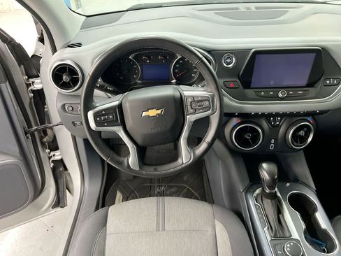 Used 2019 Chevrolet Blazer LT FWD image 19
