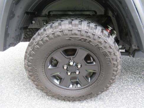 Used 2021 Jeep Gladiator Mojave w/ Trailer Tow Package AWD/4WD image 9