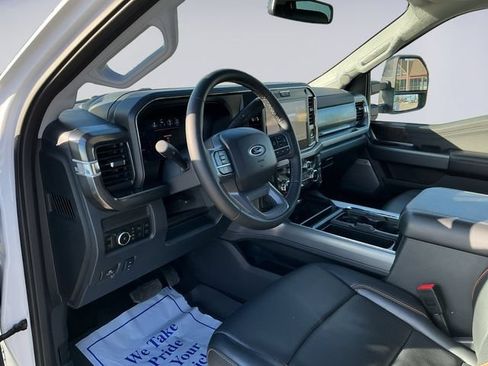 Certified 2025 Ford F450 Lariat w/ FX4 Off-Road Package AWD/4WD image 9