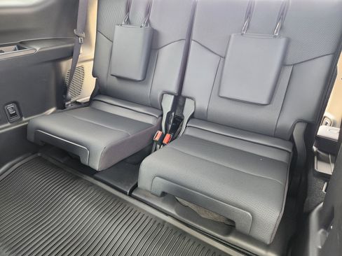 Certified 2025 Lexus GX 550 image 39