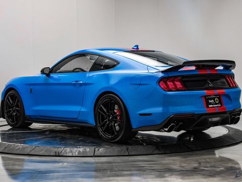 Used 2022 Ford Mustang Shelby GT500 w/ Technology Package RWD image 10
