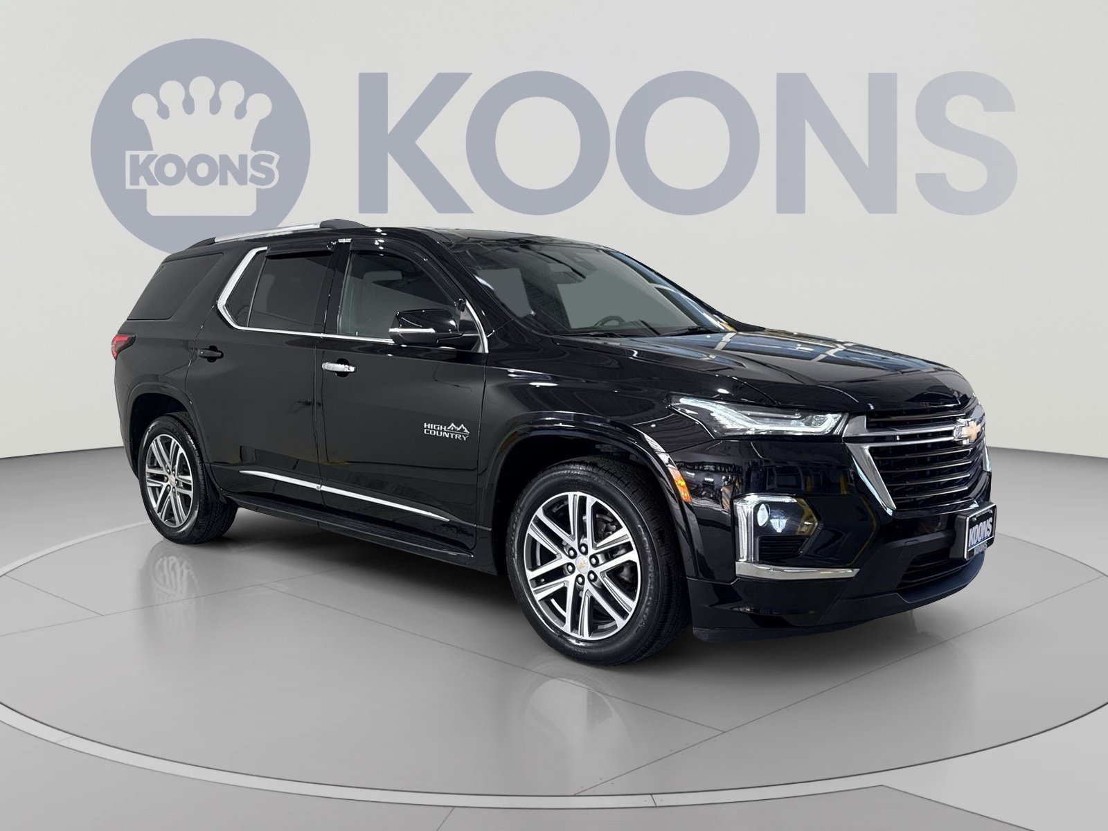 Used 2023 Chevrolet Traverse High Country AWD/4WD image 2