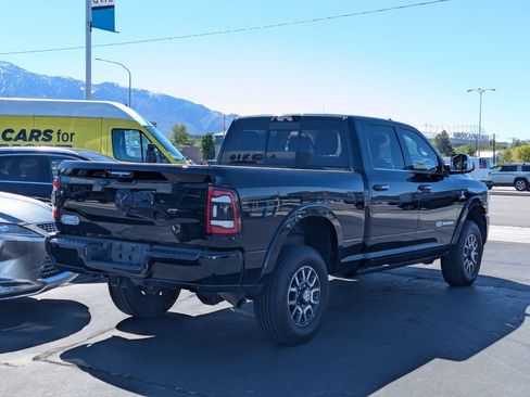 Used 2022 RAM 2500 Limited AWD/4WD image 4