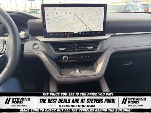 Used 2025 Ford Explorer Platinum w/ LUX Leather Package AWD/4WD image 27