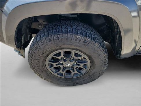 Used 2021 Toyota Tacoma SR5 image 9