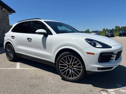 Used 2019 Porsche Cayenne AWD/4WD image 3
