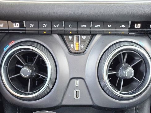 Used 2020 Chevrolet Blazer LT image 24