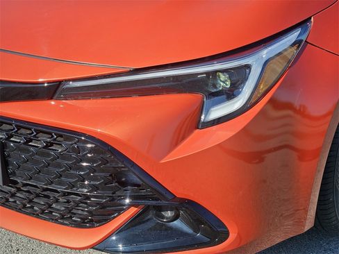 Used 2025 Toyota Corolla SE image 7