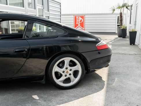 Used 2000 Porsche 911 Carrera RWD image 5