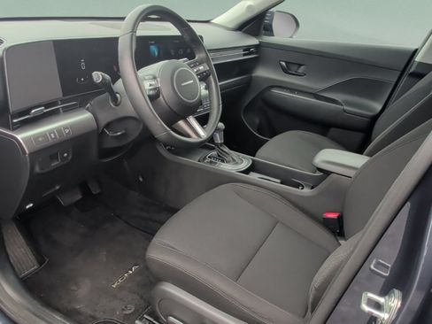 Used 2025 Hyundai Kona SEL FWD image 31