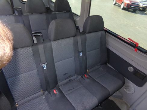 Used 2011 Mercedes-Benz Sprinter 2500 image 21