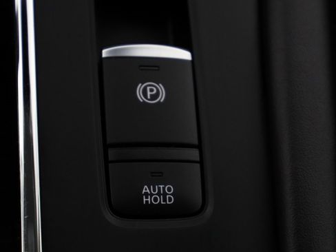 Used 2022 Mitsubishi Outlander SE image 37