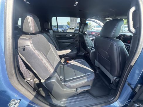 Used 2025 Chevrolet Traverse Z71 w/ Driver Confidence Package AWD/4WD image 15