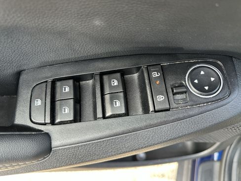 Certified 2024 Kia Seltos EX FWD image 15