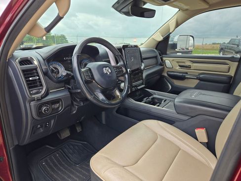 Used 2019 RAM 1500 Limited RWD image 11