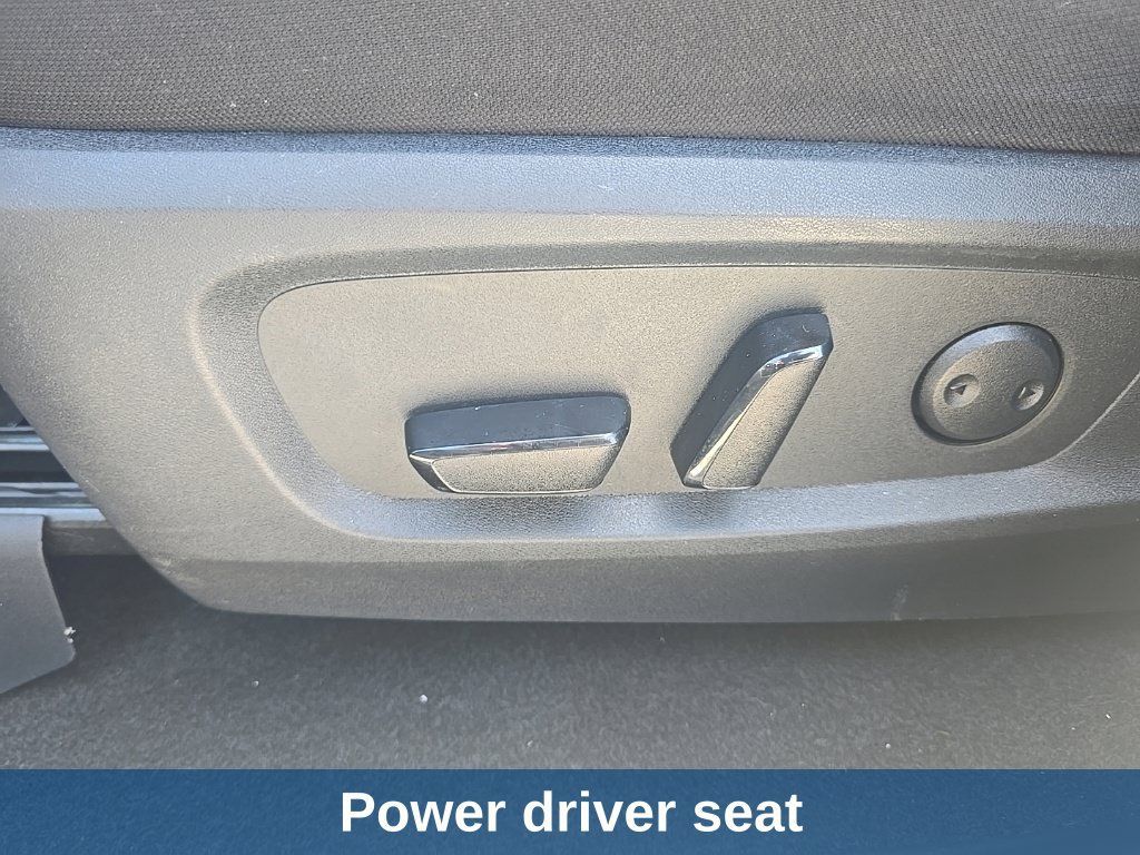 Used 2024 Nissan Pathfinder SV FWD image 14
