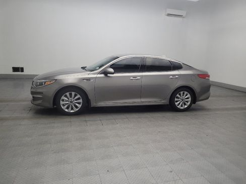 Used 2016 Kia Optima EX FWD image 2