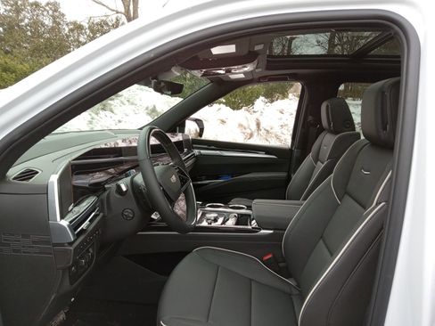 New 2026 Cadillac Escalade ESV Sport w/ Touring Package image 10