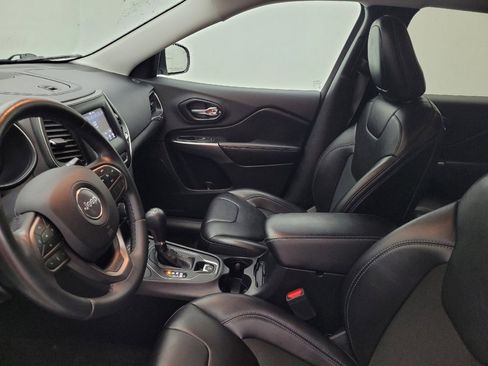 Used 2020 Jeep Cherokee Latitude Plus image 17