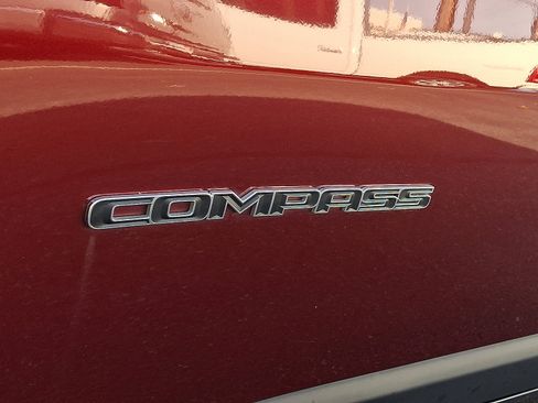 Used 2022 Jeep Compass Latitude image 20