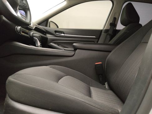 Used 2023 Nissan Altima 2.5 SV FWD image 17
