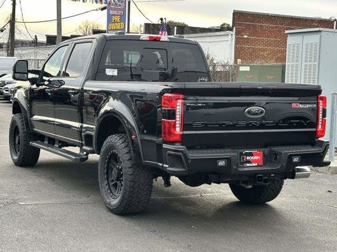 New 2026 Ford F250 Lariat w/ Black Appearance Package image 4