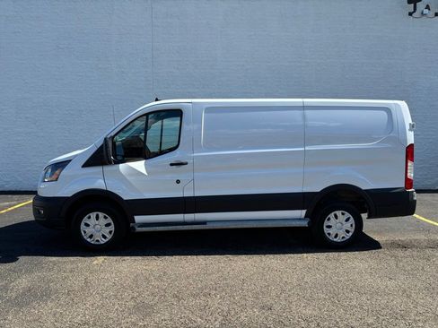 Used 2025 Ford Transit 250 Low Roof w/ Exterior Upgrade Package RWD image 2