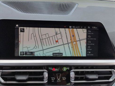 Used 2022 BMW M440i Coupe image 13