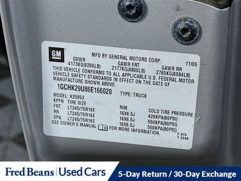 Used 2006 Chevrolet Silverado 2500 LT w/ Snow Plow Prep Package AWD/4WD image 27