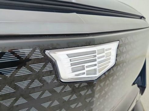 Used 2024 Cadillac Lyriq Sport image 16