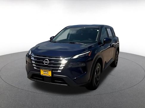 Used 2025 Nissan Rogue SV AWD/4WD image 7