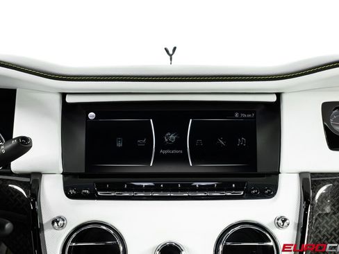 Used 2021 Rolls-Royce Cullinan Black Badge AWD/4WD image 32
