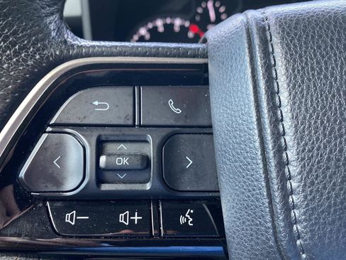 Used 2022 Toyota Tundra SR5 w/ SR5 Premium Package image 40