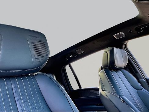 Certified 2025 Cadillac Escalade IQ Luxury 2 w/ LPO, Premium Carpet Package AWD/4WD image 16