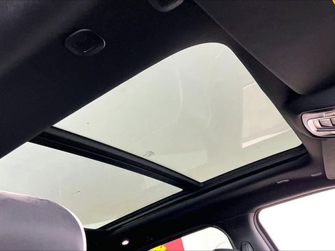 Used 2022 RAM 1500 Limited image 12