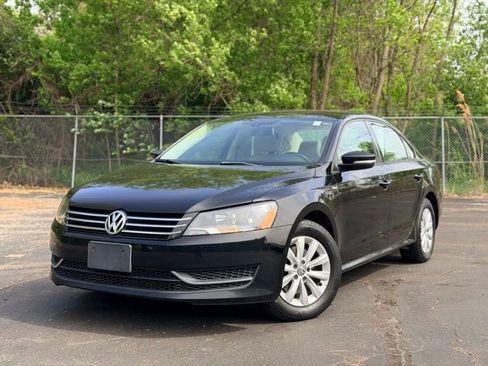 Used 2014 Volkswagen Passat 1.8T Wolfsburg Edition FWD image 1