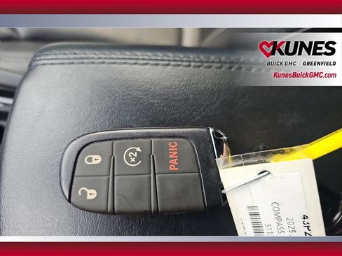 Used 2025 Jeep Compass Limited AWD/4WD image 28