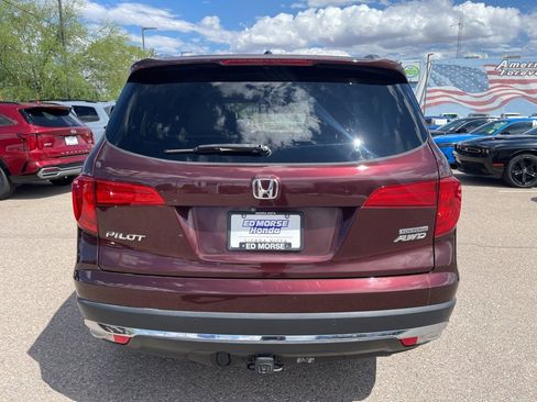 Used 2017 Honda Pilot Touring image 4