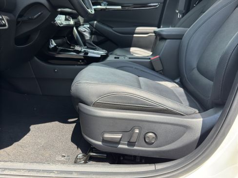 Used 2024 Kia Seltos SX w/ SX Sunroof Package AWD/4WD image 15