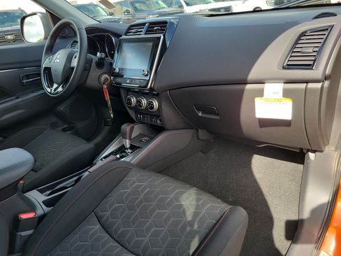 Used 2026 Mitsubishi Outlander Sport LE AWD/4WD image 17