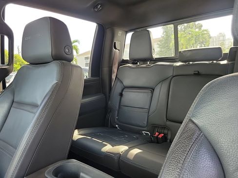 Used 2021 GMC Sierra 2500 Denali w/ Denali Ultimate Package AWD/4WD image 21