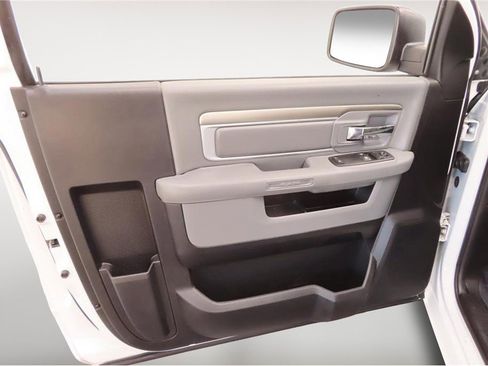 Used 2015 RAM 1500 Express image 5