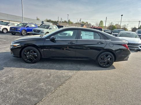 New 2026 Hyundai Elantra SEL Sport Premium image 6