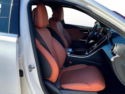 Certified 2025 Mercedes-Benz C 300 4MATIC Sedan image 33