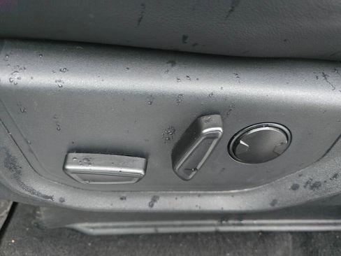 Used 2024 Ford Expedition Max XLT image 19