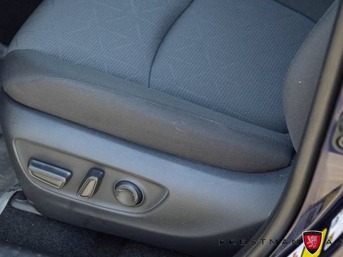 Used 2025 Toyota RAV4 XLE w/ Weather Package AWD/4WD image 20