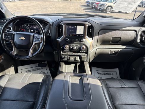 Used 2019 Chevrolet Silverado 1500 High Country w/ Z71 Off-Road Package image 17