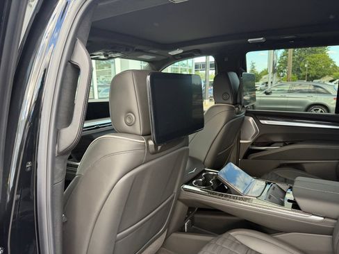 Used 2026 Cadillac Escalade V AWD/4WD image 14