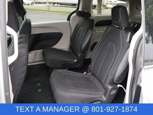 Used 2023 Chrysler Voyager LX FWD image 14