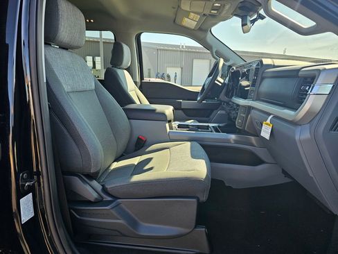 New 2025 Ford F350 XLT w/ Black Appearance Package image 15